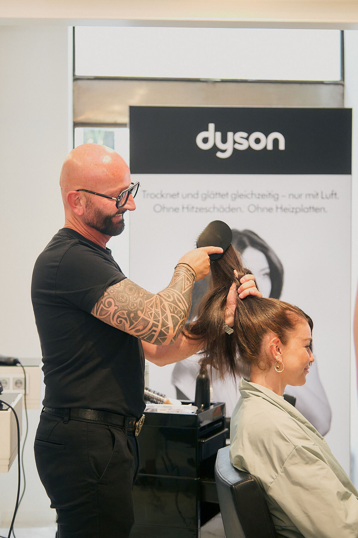 glatter Pferdeschwanz  _  Dyson Summer Styles mit Starfriseur Dieter Ferschinger